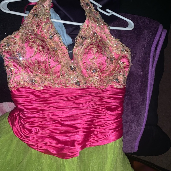 PROM DRESS - Picture 6 of 6